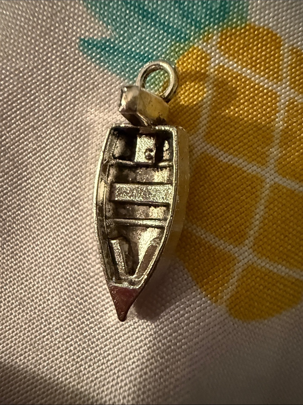 New Fishing Boat Charms Silvertone 1” detailed with outboard motor - Picture 4 of 4